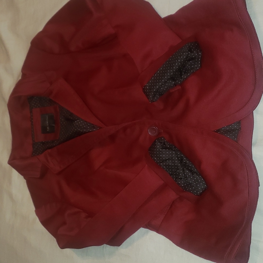 Red suit jacket 3/4 sleeve